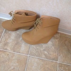 Women's ankle boots